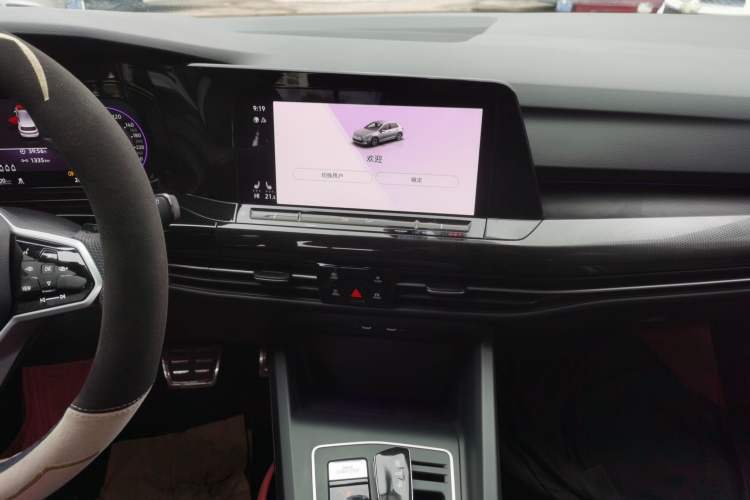 Used Volkswagen Golf 2023 280TSI DSG R-Line Lite Audio And AC Panel