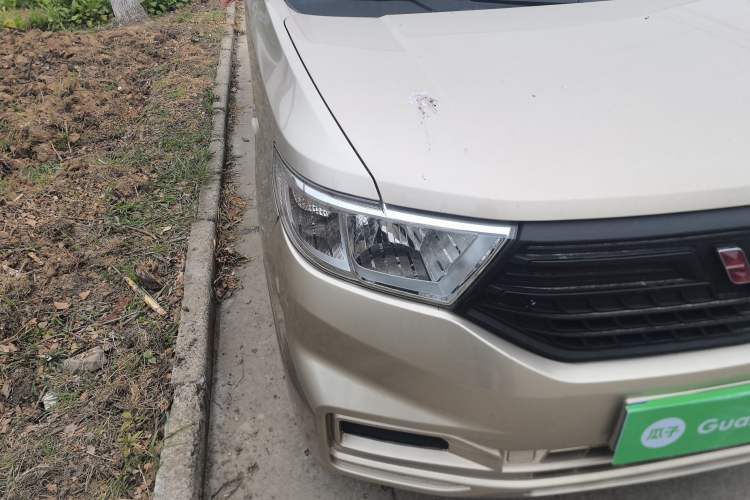 Used Wuling Hongguang V 2022 1.5L Jingqu Version Hydraulic Power Steering LAR Right Front Headlight