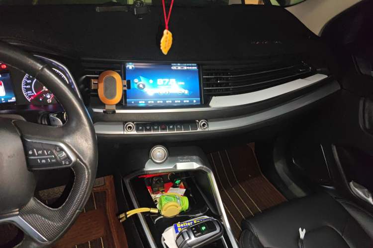 Used Haval H6 2017 Red Label 2.0T Automatic Two-Wheel Drive ZhiShang Model