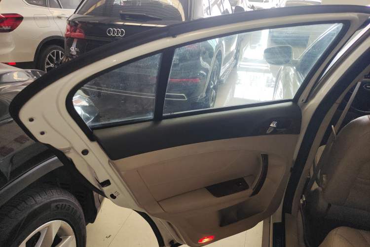 Used GAC Trumpchi GA5 2013 1.8L Automatic Luxury Model
