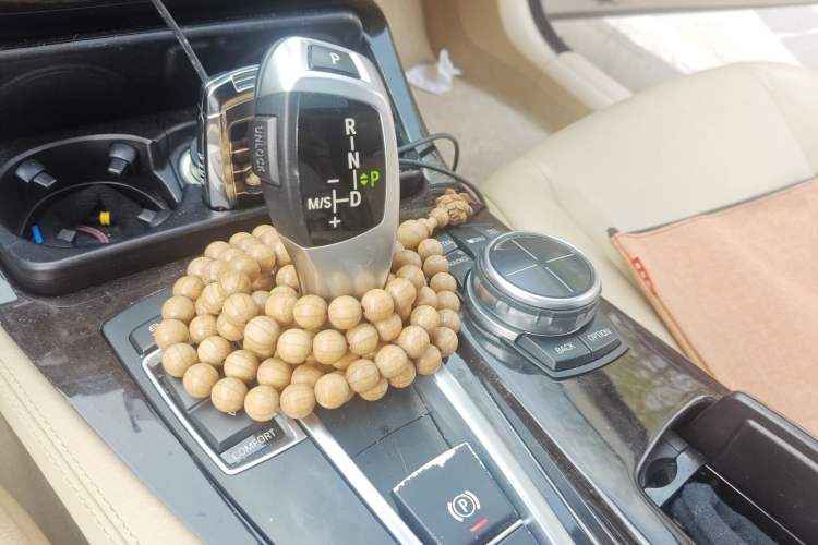 Used BMW 5 Series 2013 525Li Luxury Model
