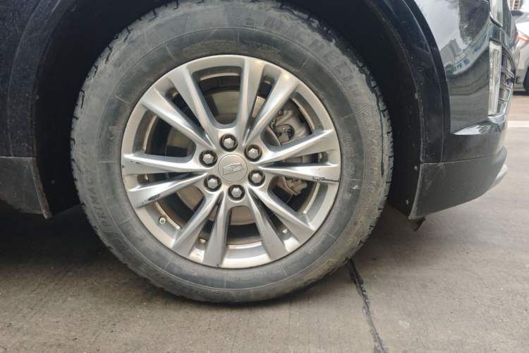 Used Cadillac XT5 2021 28T Luxury Model