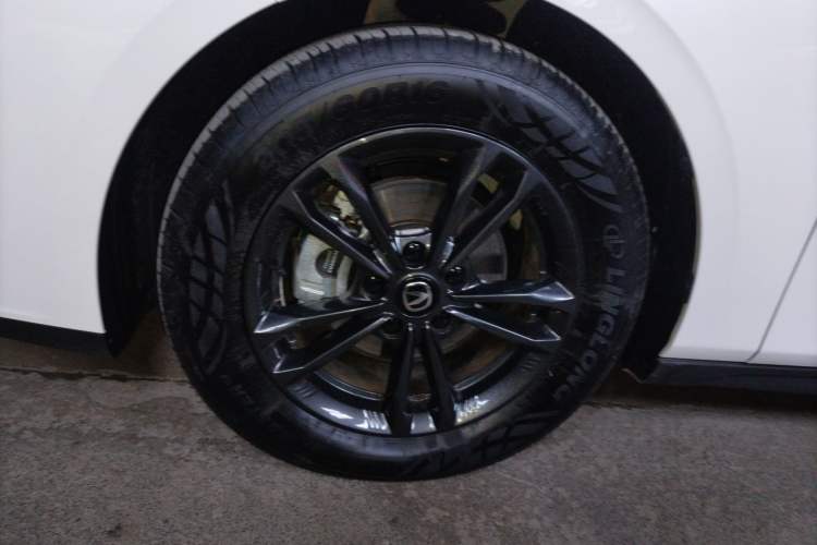 Used CHANGAN Eado DD 2023 Blue Whale NE 1.5T GDI DCT Luxury Edition Left Front Wheel Hub