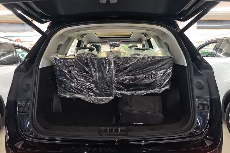 Used JETOUR Shanhai L9 2024 1.5TD 2DHT Pro 7-Seater Trunk