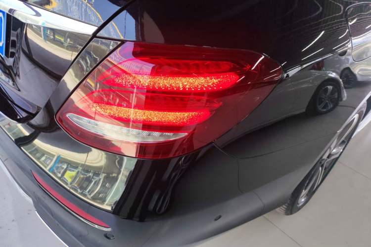 Used Mercedes-Benz E-Class 2020 Facelift E 260 L Sport Edition
