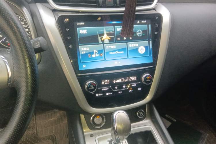 Used Nissan Murano 2019 2.5L XL Two-Wheel Drive Smart Connect Luxury Edition China VI Standard