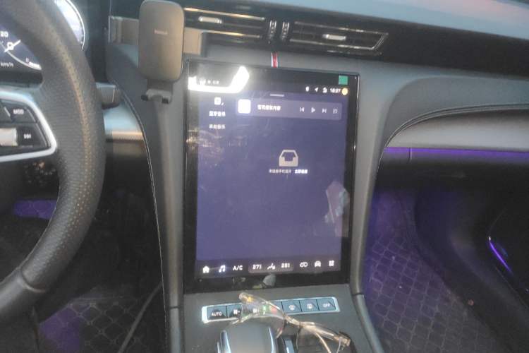 Used Hongqi H5 2024 2.0T Automatic Smart Connect Flagship Edition
