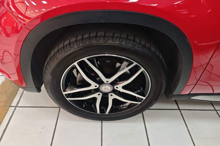 Used Mercedes-Benz GLA 2016 GLA 200 Fashion Model Left Front Wheel Hub