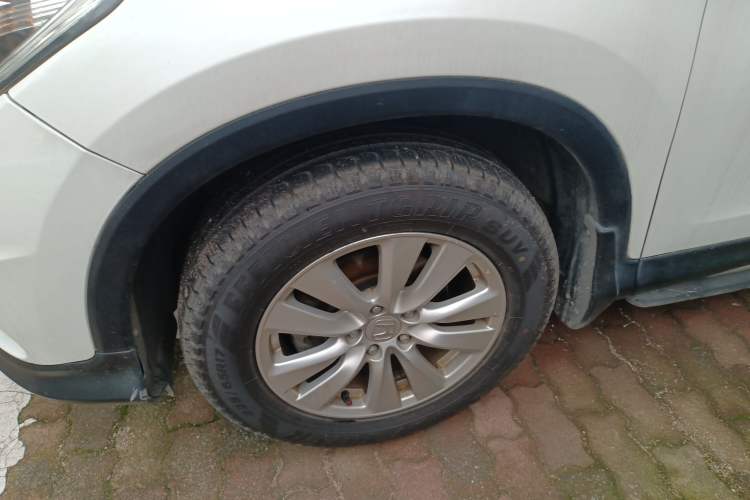 Used Honda CR-V 2015 2.0L two-wheel drive Fashion Edition Left Front Wheel Hub