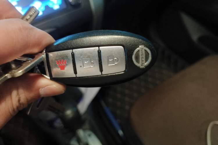 Used Nissan Livina 2013 JINRUI 1.6XV CVT Luxury Edition
