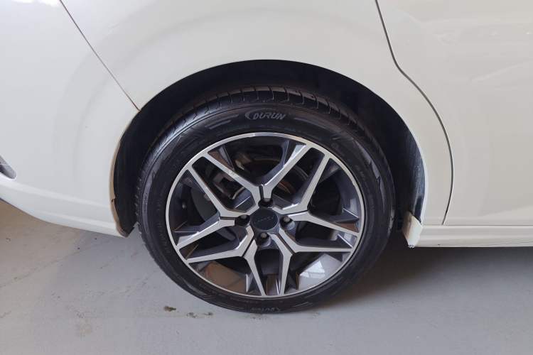 Used Dongfeng Aeolus Yixuan 2021 230T Automatic Chasing Shadow Edition
