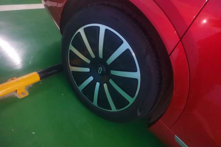 Used Hima AITO M9 2024 Range-Extended Max Edition 42 kWh 6-Seater Version Exterior 5