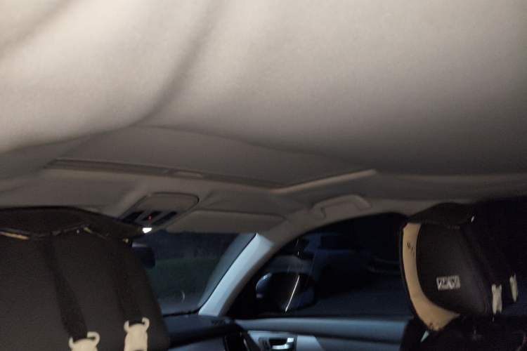 Used Haval H2 2016 Red Label 1.5T Automatic Two-Wheel Drive Elite Model Headliner