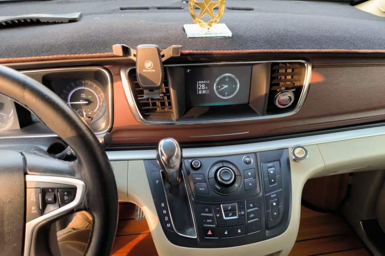 Used Buick GL8 2017 25S Luxury Version China V Standard
