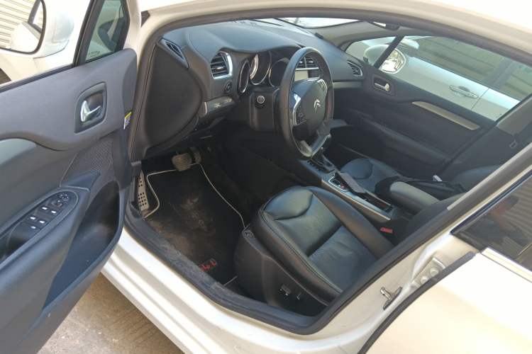 Used Citroen C4L 2016 1.2T Automatic Elite Model Driver Seat