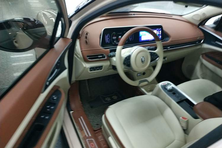 Used ORA Good Cat 2021 400km Standard Range Venus Edition Lithium Iron Phosphate