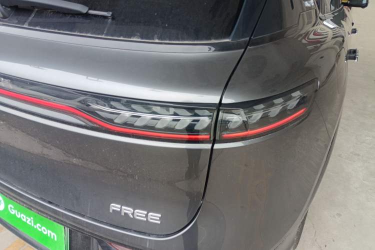 Used VOYAH FREE 2025 318 318 km Rear-Drive Touring Edition