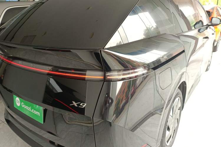 Used XPeng X9 2024 702 Ultra-Long Range Max
