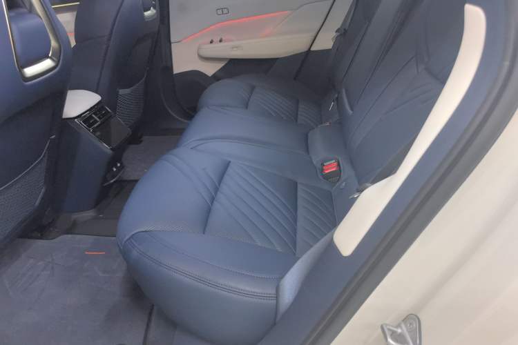 Used Zeekr 001 2025 WE Edition 95 kWh All-Wheel Drive Left Rear Seat