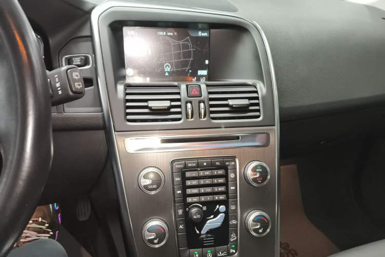 Used Volvo XC60 2015 T5 AWD Zhiyuan Edition