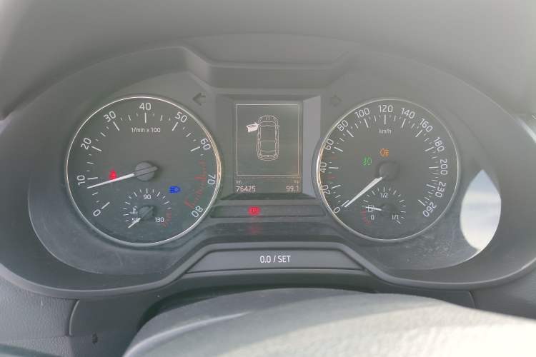 Used Skoda Octavia 2017 1.6L Manual Smart Drive Edition Instrument Cluster