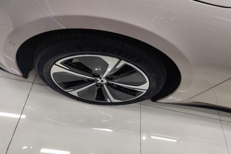 Used Nio ET5T 2023 75 kWh Touring