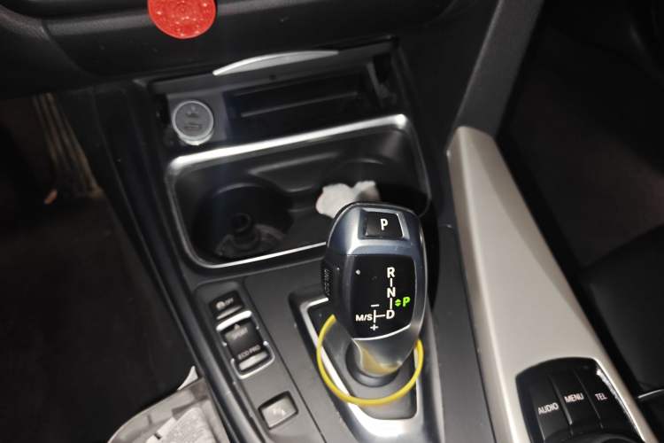 Used BMW 3 Series 2014 320Li Fashion Model
