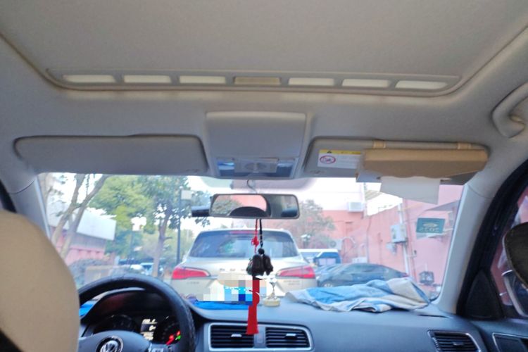 Used Volkswagen Lavida 2017 1.6L Automatic Comfort Edition
