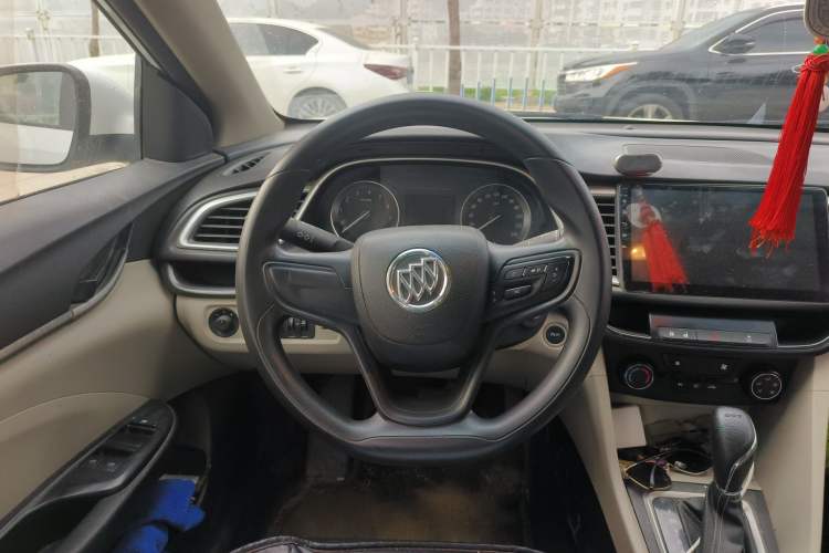 Used Buick GT 2019 15T Dual-Clutch Advanced Version China VI Standard Steering Wheel