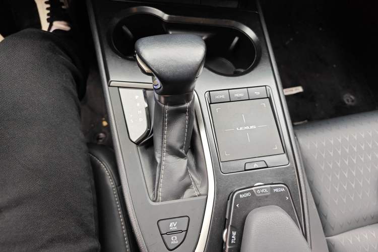 Used Lexus UX 2020 260h Explore & Adventure Edition