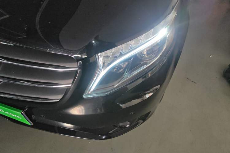 Used Mercedes-Benz Vito 2021 2.0T Business Version 7 Seats Left Front Headlight
