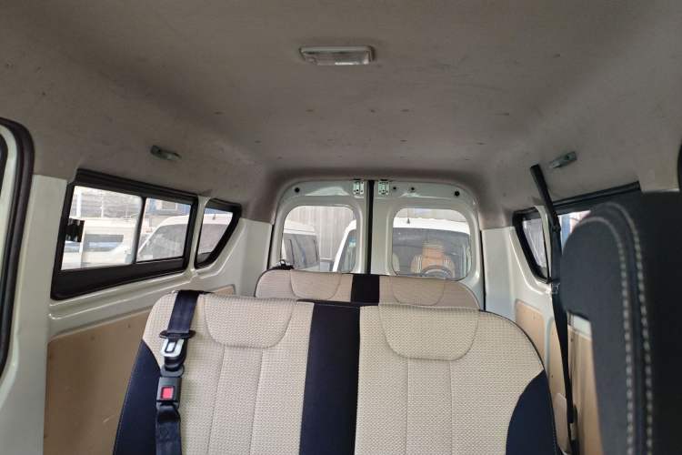 Used CHANGAN KUAYUE Xing V7 EV 2024 239 km Range Passenger Version Flagship Edition 6 Seats Headliner