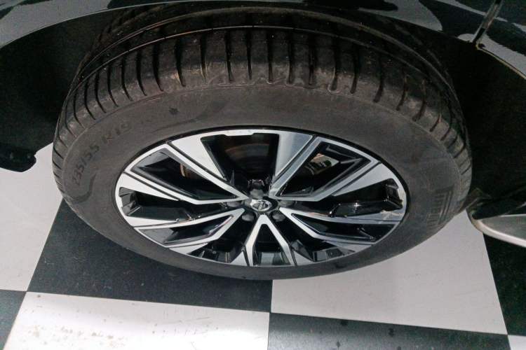 Used Volvo XC60 2023 B5 4x4 Smart Luxury Edition