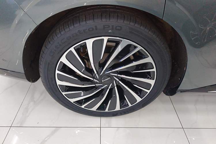 Used EXEED Star Era ET 2024 All-Electric 655 Ultra Right Rear Wheel Hub