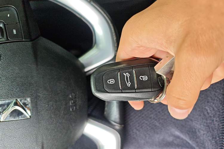 Used DS 6 2014 1.6T Luxury Edition THP160 Vehicle Key