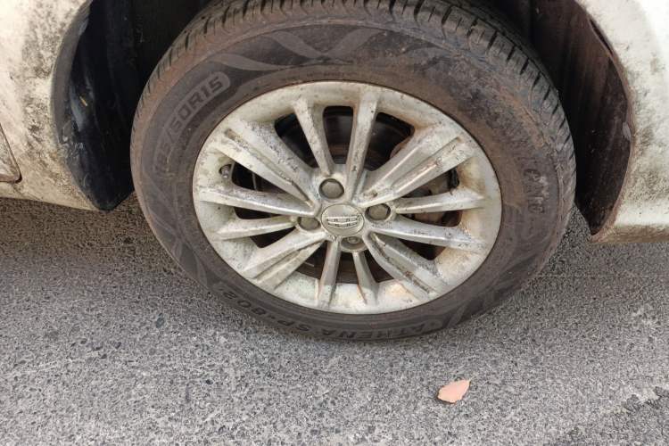 Used Geely Auto Diamond 2016 1.5L Manual Elite Edition Right Front Wheel Hub