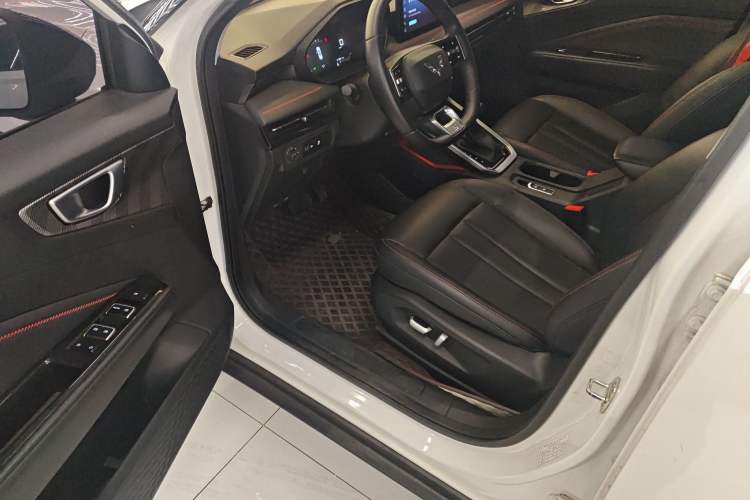 Used Wuling Alvez 2022 1.5T CVT Trendy & Cool Edition