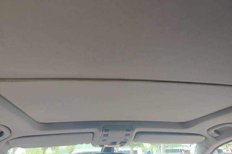 Used BMW X1 2015 sDrive18i Leading Edition
