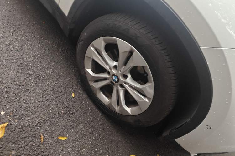 Used BMW X1 2016 sDrive18Li Premium Edition Right Front Wheel Hub