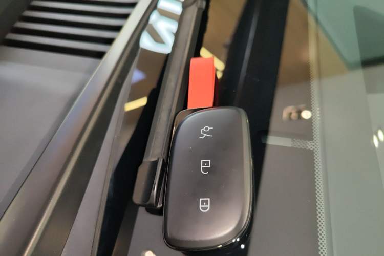 Used Lynk & Co Z10 2025 95 kWh 702 km All-Wheel Drive Intelligent Driving Ultra
