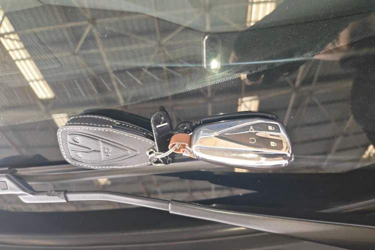 Used CHANGAN UNI-V 2022 1.5T Prestige Version
