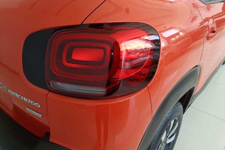 Used Citroen C4 AIRCROSS Yunyi 2018 350THP Automatic Internet E-Zhi Edition Right Rear Taillight