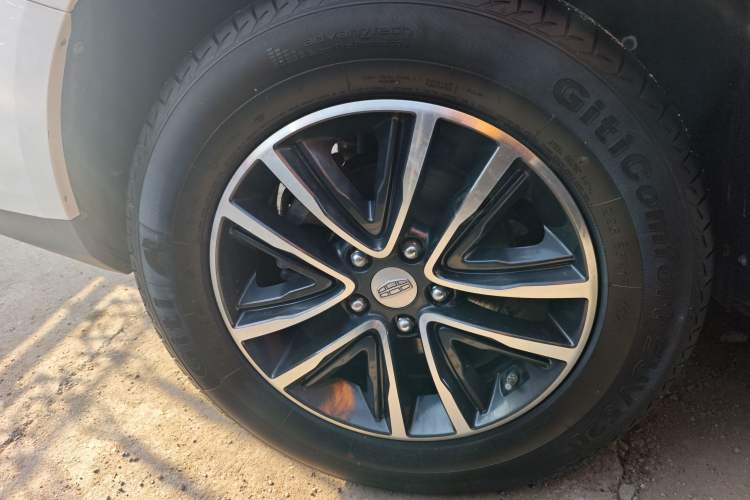 Used Geely Auto Vision X6 2019 1.4T CVT 4G Connected Luxury Version China VI Standard Right Rear Wheel Hub