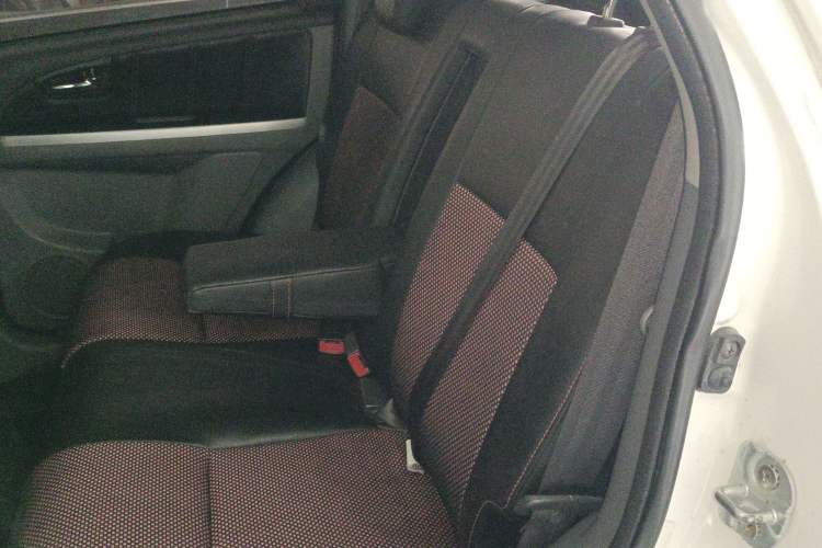 Used Suzuki SX4 2011 Revised Version 1.6L Automatic Comfort Edition Left Rear Seat
