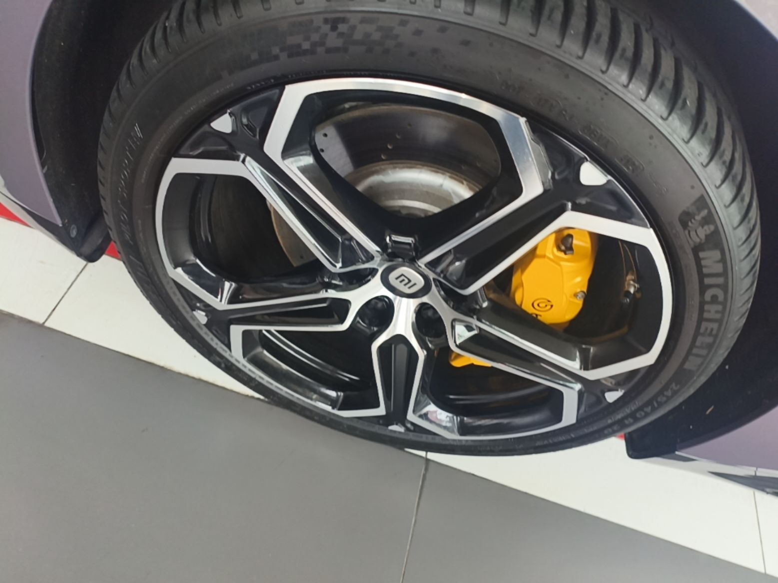 Xiaomi Auto SU7 2024 Rear-Drive Ultra-Long Range Advanced Pro-Level Intelligent Driving Version — снимка 10