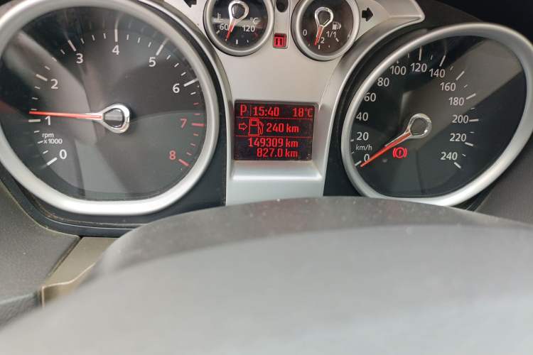 Used Ford Focus 2012 Hatchback Classic 1.8L Automatic Fashion Edition Odometer Close Up