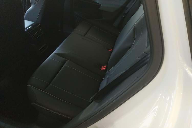 Used Volkswagen ID.4 X 2025 Smart Version Pure & Intelligent Enjoyment Edition
