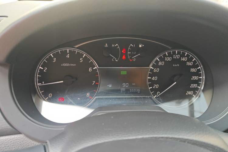 Used Nissan Tiida 2016 1.6L CVT Cool Dynamic Edition