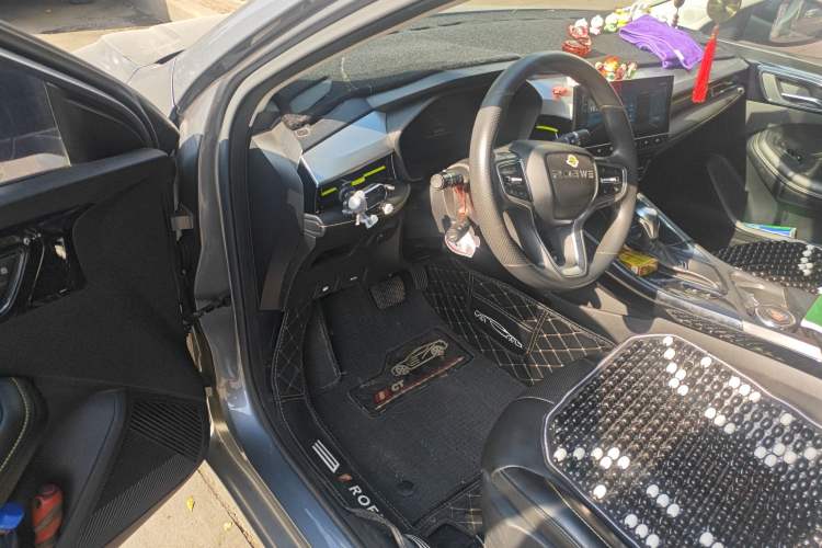 Used Roewe i5 2021 1.5L CVT Diamond Edition
