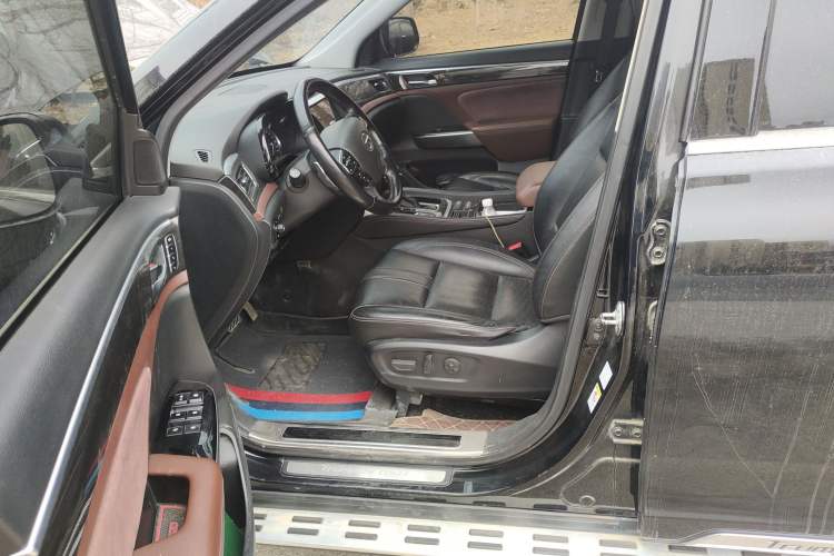 Used GAC Trumpchi GS8 2017 320T Two-Wheel Drive Luxury Smart Connectivity Version (7 Seats)